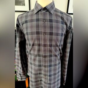 Bugatchi Uomo Casual Shirt. Size XXL Shaped Fit. 100%Cotton. Near New Condition.